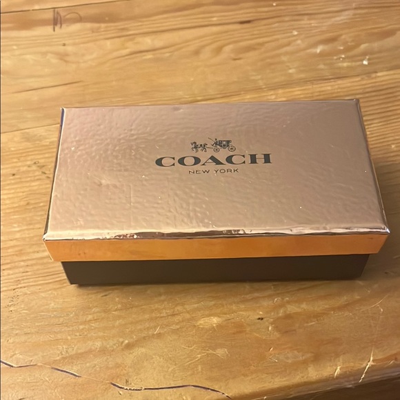 Coach Gold and Black Box - Picture 2 of 2